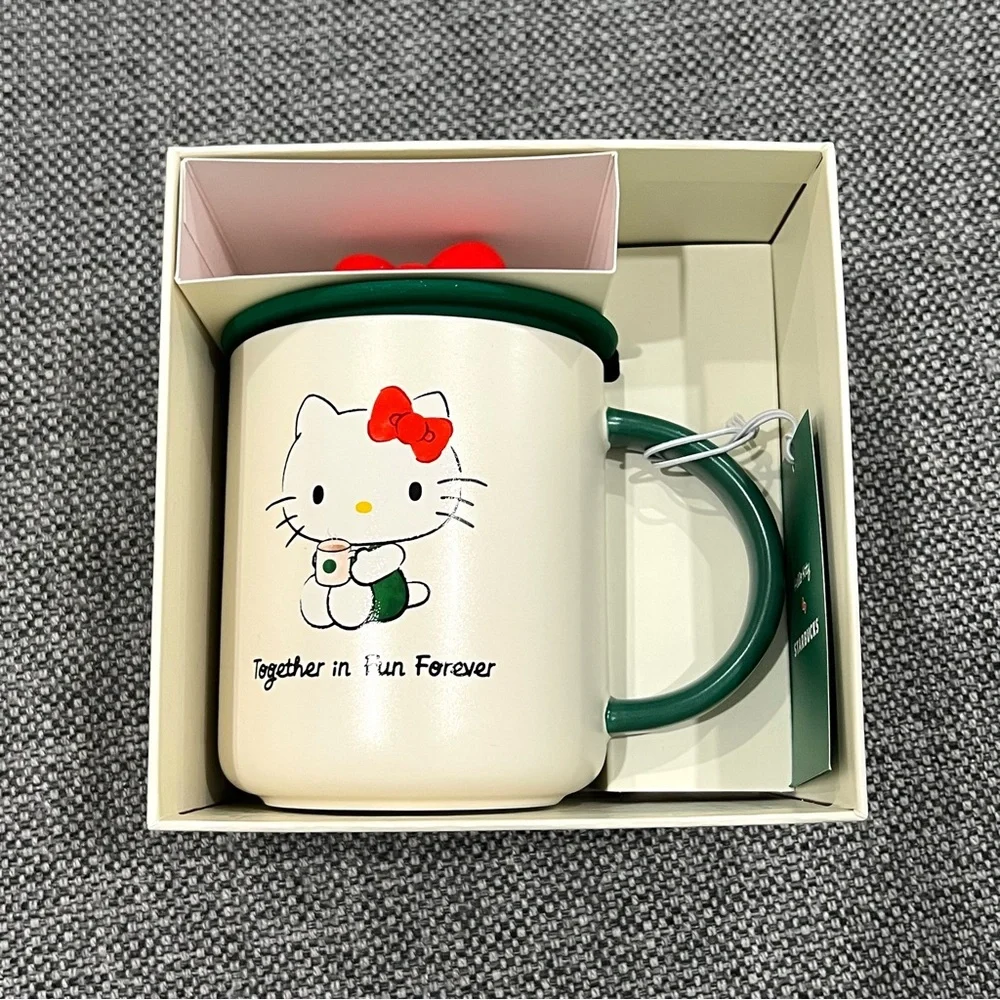 Starbucks hello kitty